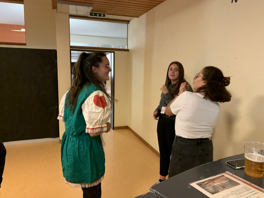 08_1D0913A5-7886-4071-8A3B-22D30EB773DE