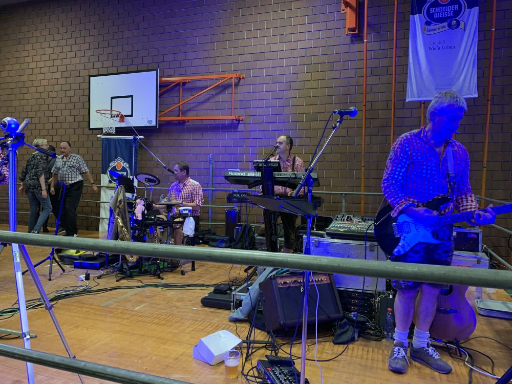 11_371924E5-A511-4DE0-B19B-12F6D3FDCB01