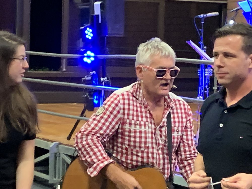 13_559C00D0-09B4-4140-ABCF-53D1CA3347E0