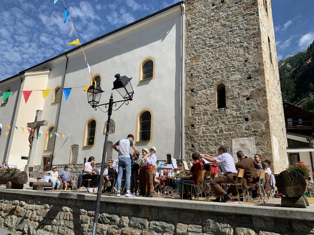 27F258A3-7921-4D1E-8A8D-0194735CA145