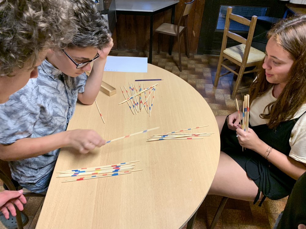 821B52F3-37BF-4C13-B911-06C0A310D2D9