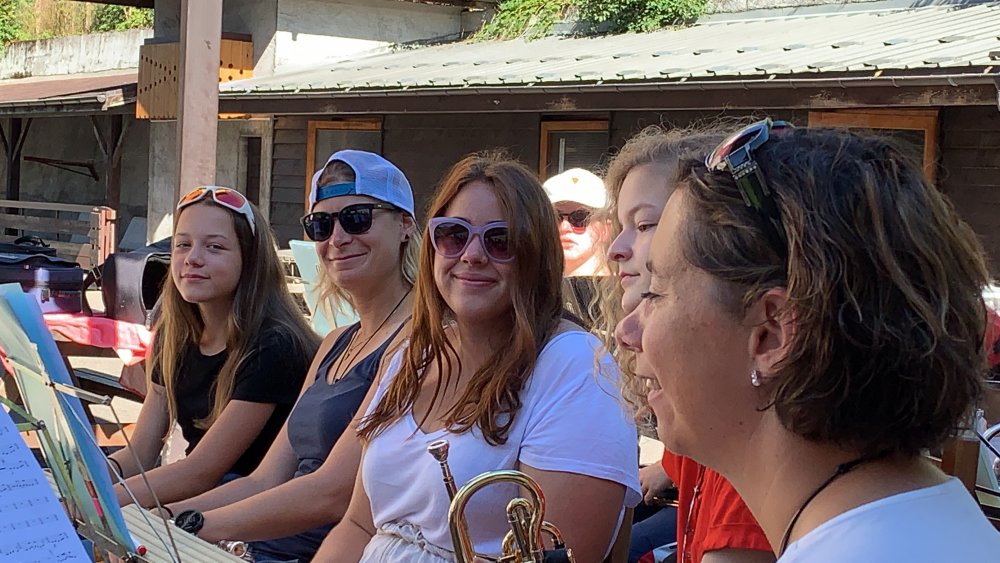 9753B0C4-CB12-4115-BB0B-84B1485FA917