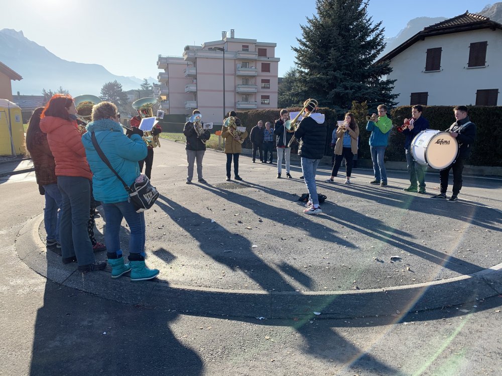 99833125-9EB5-4E7D-8B11-7E4B19E5079A